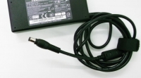Carregador para Portátil Toshiba 15V 6A 90W - 6.3mm x 3.0mm